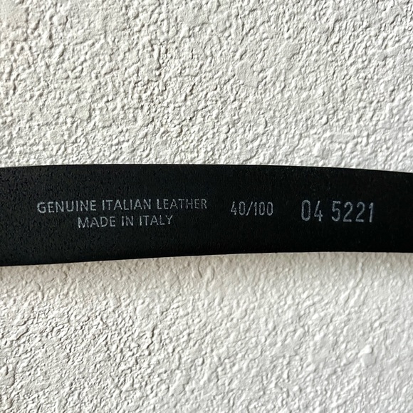 Italian leather men’s silver tone square buckle black leather belt - Picture 6 of 7